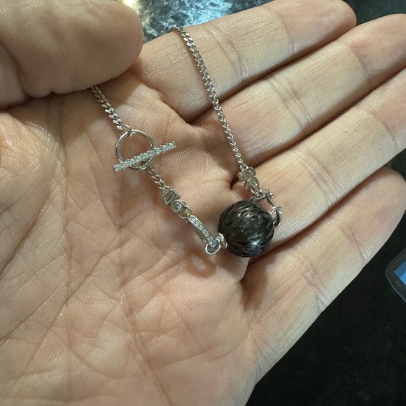 Black Tahitian dragon scale necklace - Picture 2 of 2